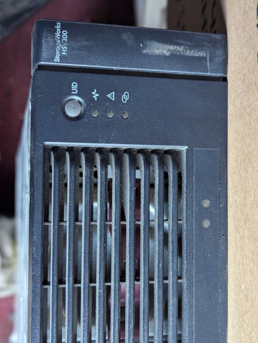 HP StorageWorks EVA4400 Dual Controller Array HSV300 AG637A