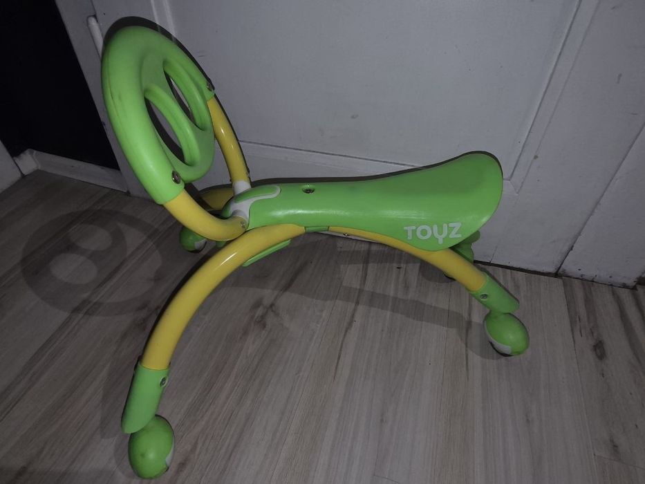 Jeździk pchacz  dla dziecka