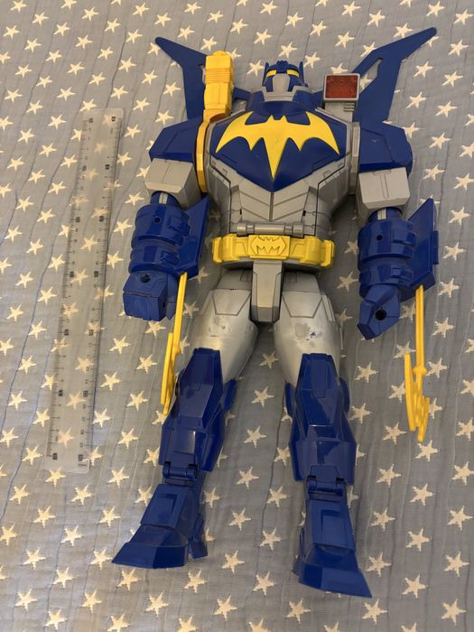 Transformer 40cm com peças e efeitos sonoros e luzes