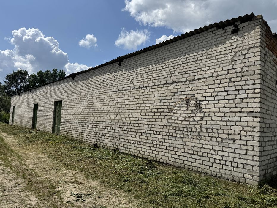 Здам в оренду складське приміщення з гаражем!