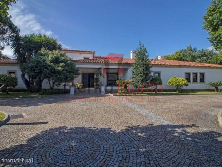 Casa de Luxo com Tipologia T5 a 20 min do Porto