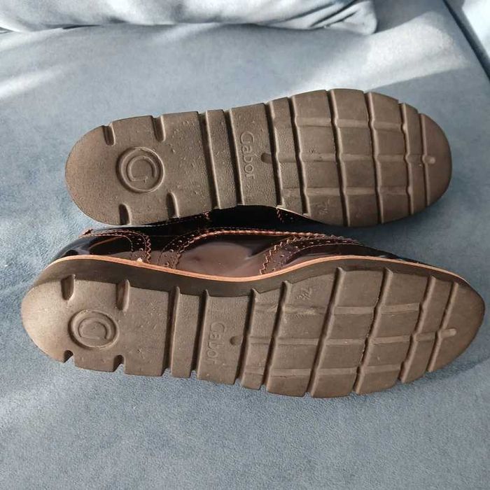 Półbuty Gabor Comfort – Skóra Lakierowana, Brogsy – Rozmiar 41 (7.5)