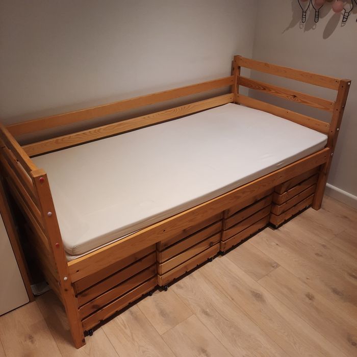 Łóżko dziecięce  drewniane 160x80