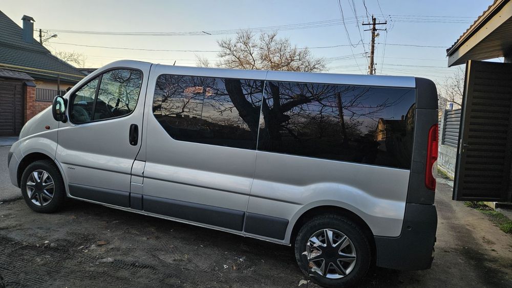 Продам Опель Виваро