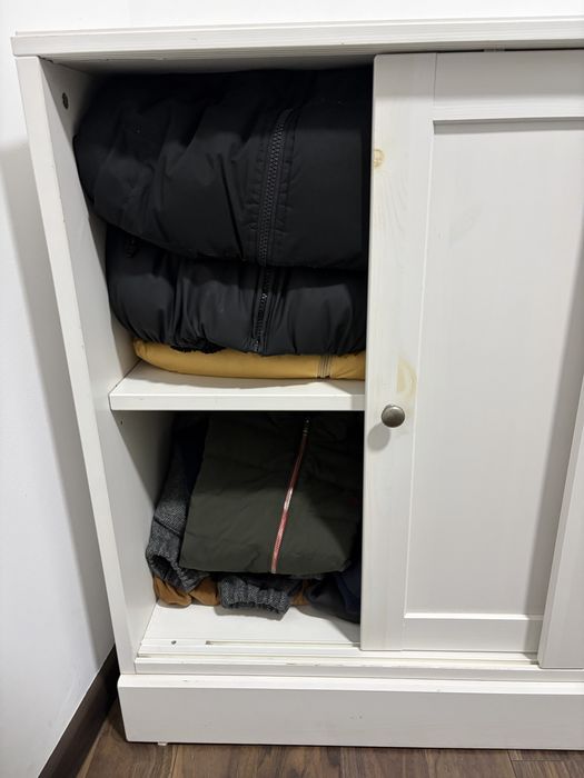 Aparador IKEA HAVSTA em pinho maciço – branco
