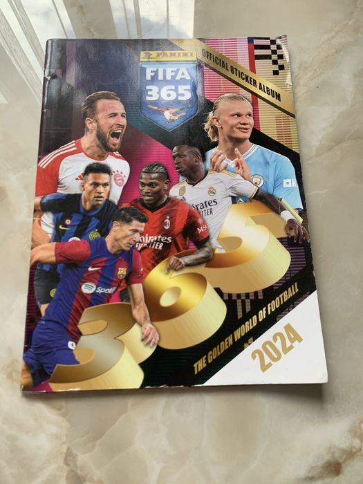 Альбом Panini FIFA 365 2024