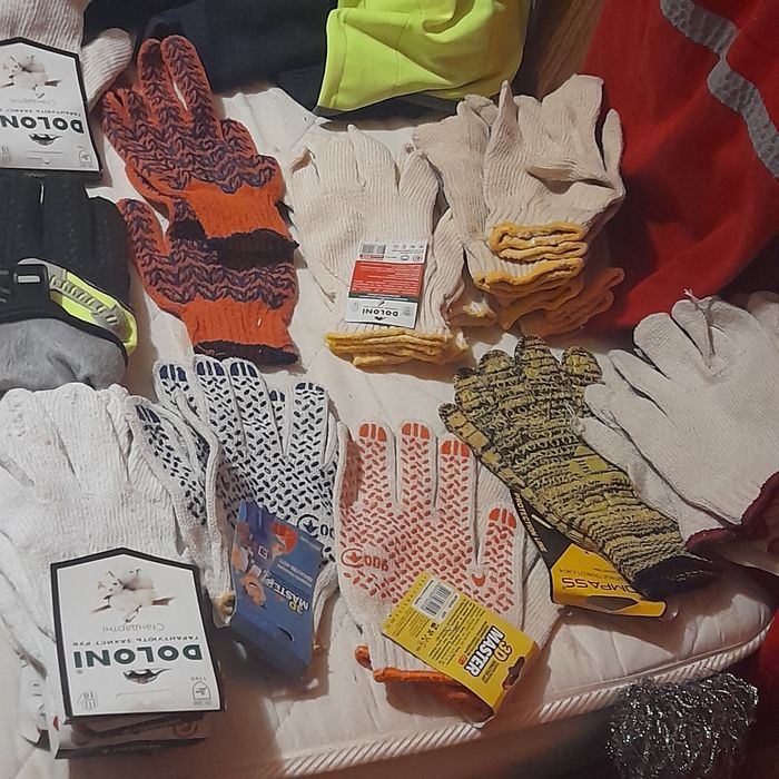 Продам рабочие перчатки.