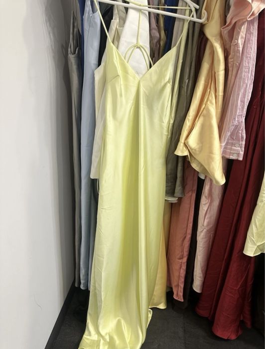 Сукня з відкритою спиною Zara