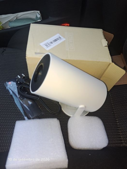 Projector Multimédia HY300