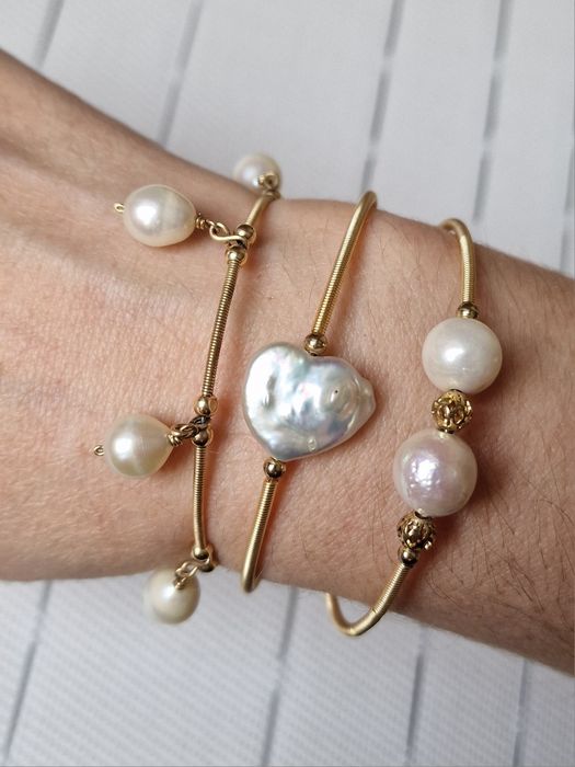 Conjunto 3 Pulseiras Douradas de Pérolas Barrocas