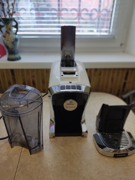 Капсульна кофе машина