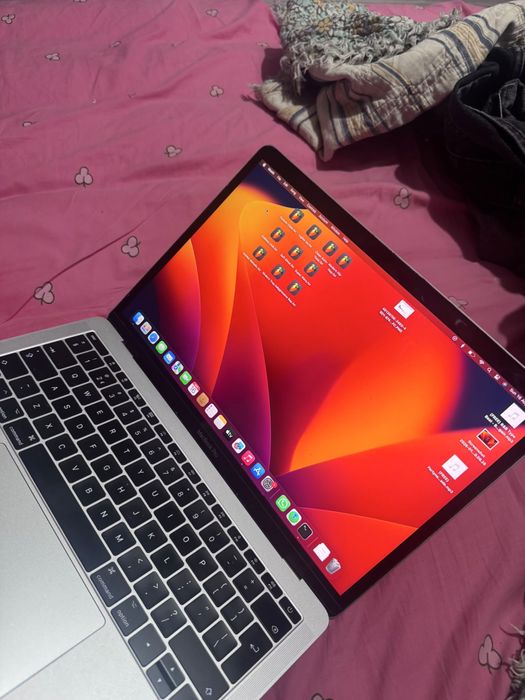 MacBook 2020 em bom estado
