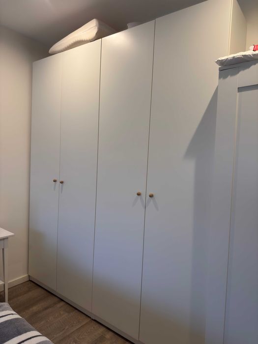 2 Roupeiros IKEA PAX Branco / cada 100x35x236 – Como novo