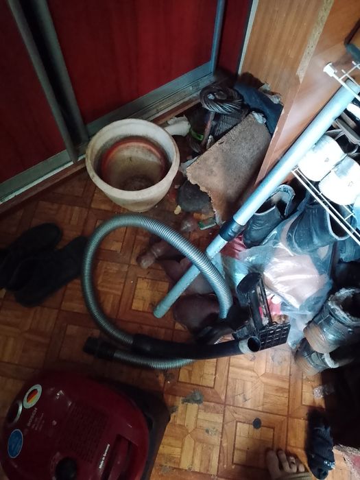 Продам пылесос Bosch 2400W рабочий в полном комплекте по Николаеву