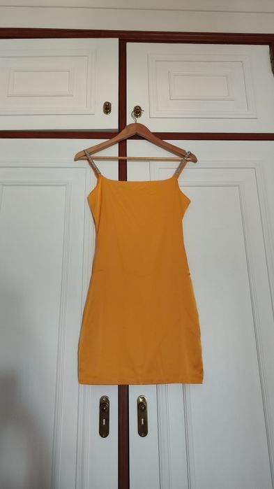 Vestido curto amarelo torrado
