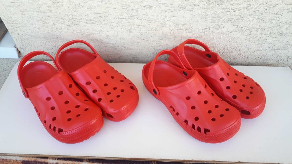 Dwie pary  nowych butów (klapek) do prac rolniczo- ogrodowych