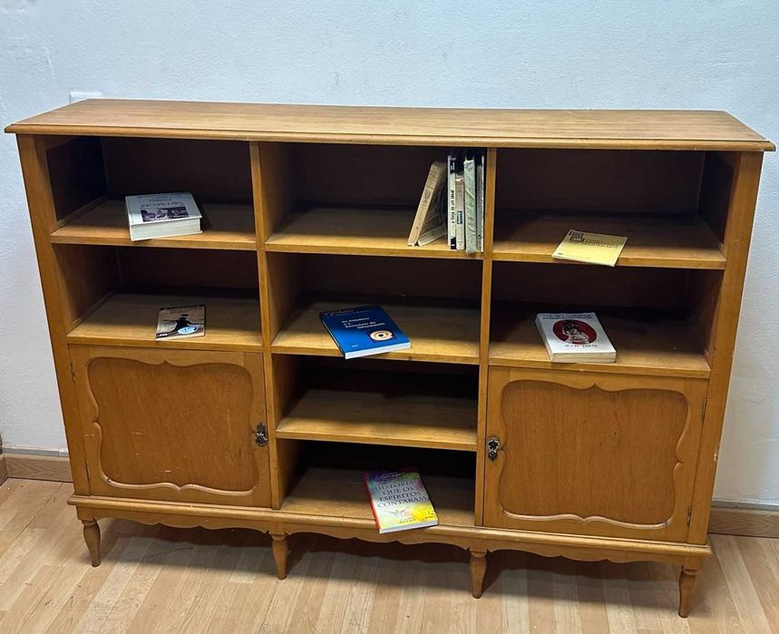 Movel livreiro, antigo, (anos 60) estante, em bom estado geral