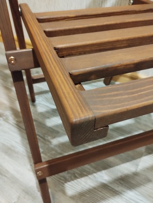 Крісло розкладне дерев'яне