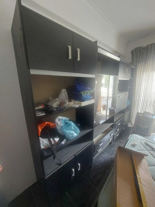 Estante de sala preta