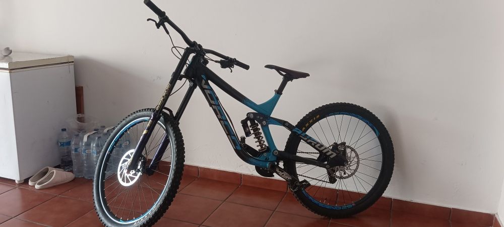 Bike downhill norco auram a7.2