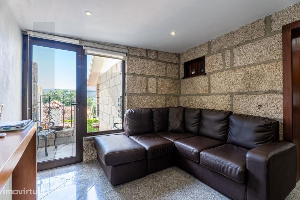 Moradia T4 com terreno em Fregim, Amarante