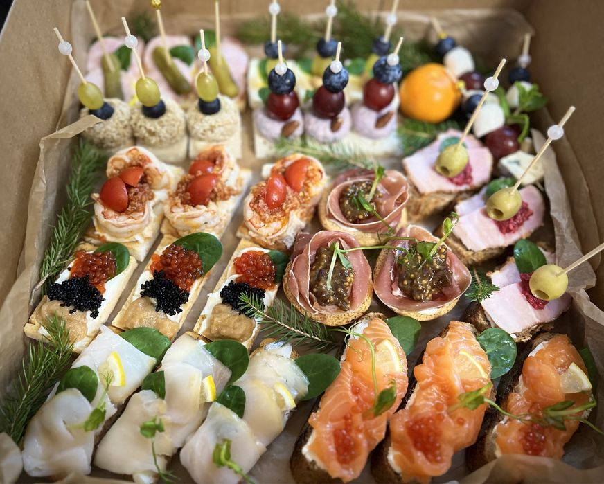 Фуршети на будь-який смак , достаака боксів