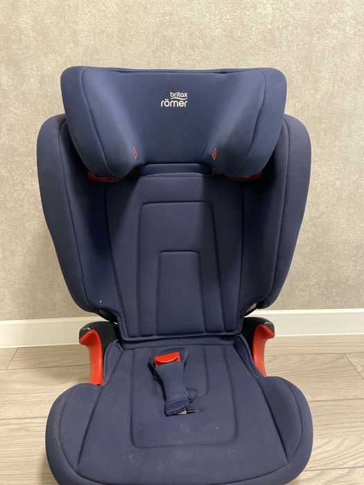 Детское автокресло