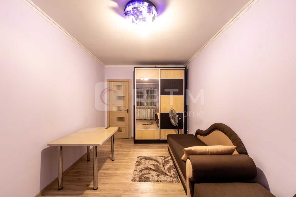 Здається в оренду квартира з меблями і технікою в центрі міста