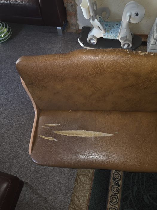 Продам уголок кухонний