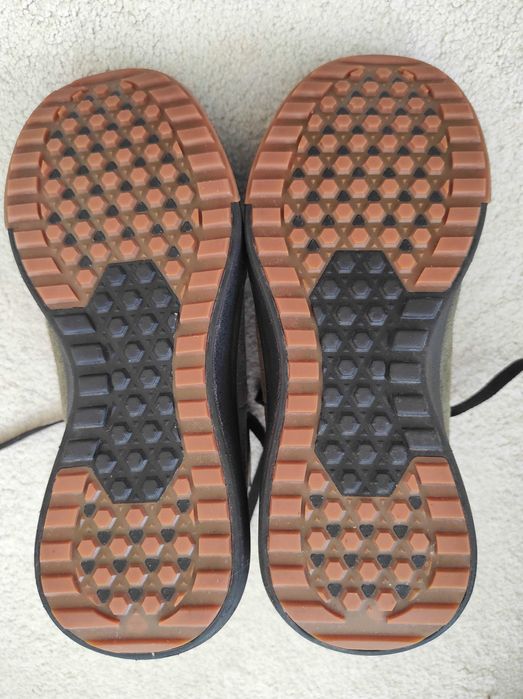 Buty dla chłopca Vans Range Exp Hi ocieplane wodoodporne 40,5