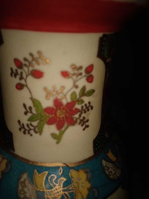 Wazon porcelanowy chiński ręcznie malowany.