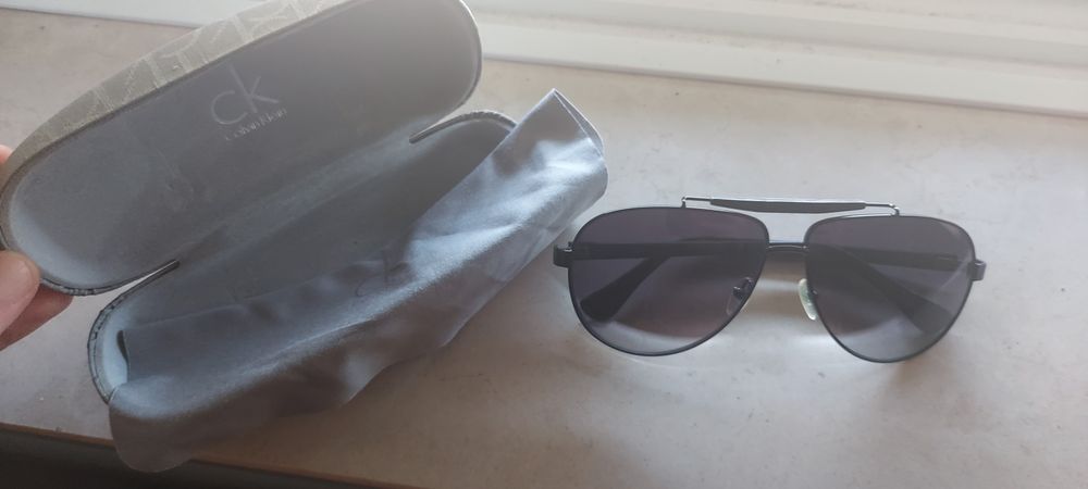 Oculos escuros Calvin Klein 1186S NOVOS