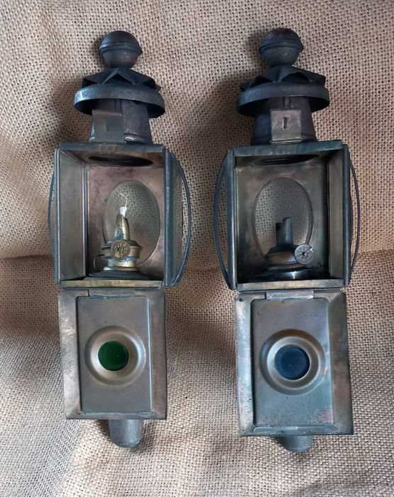 Par de lanternas de carruagem em latão, originais