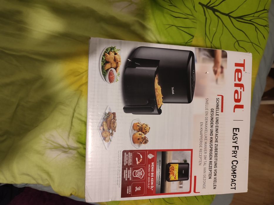 Продам мультипіч Tefal Easy Fry Compact (модель EY145810)