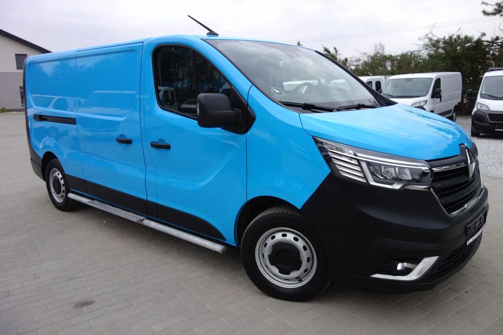 Renault Trafic Automat 2.0 dci 150 KM  Long Ledy Klima Kamera  22 Rok Automat Long 93 tys.KM.