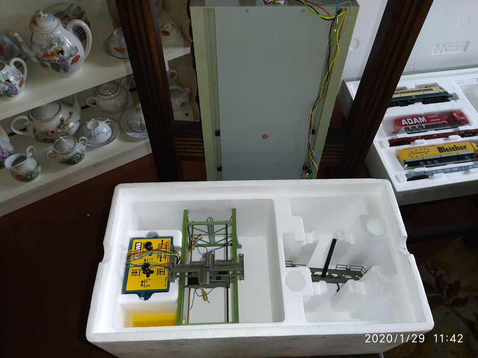 Grande maquete de comboios