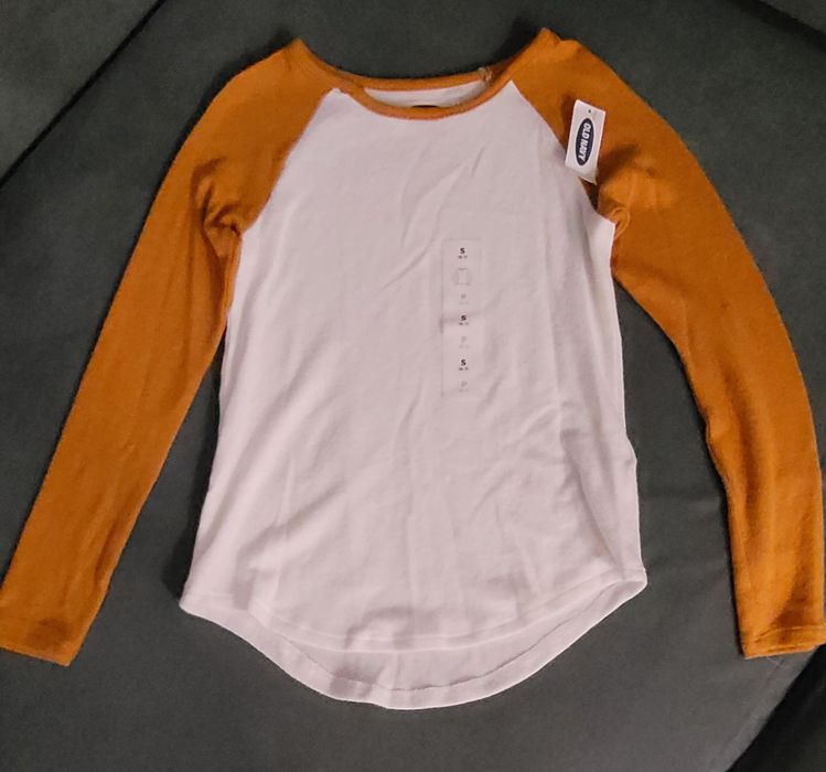 Свитр детский новый