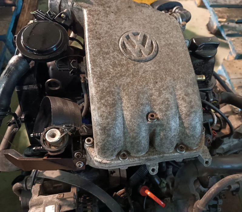 MOTOR VOLKSWAGEN GOLF III 1.6i AEK / AFT