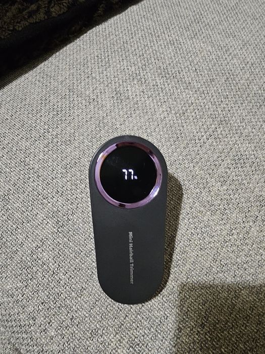 Máquina de tirar borbotos  com ligação type c  para carregar