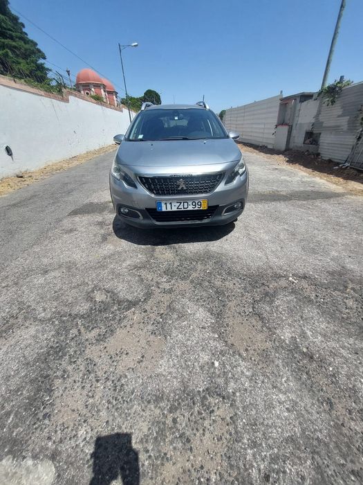 Peugeot 2008 com 123000 km