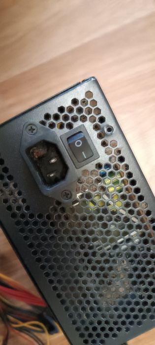 Продам блок живлення  vinga psu-400-12 400 w