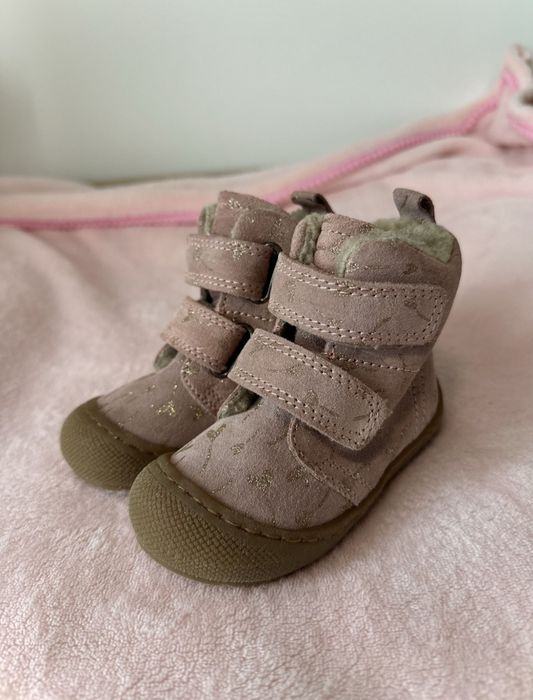 Новая детская обувь Naturino размер 20