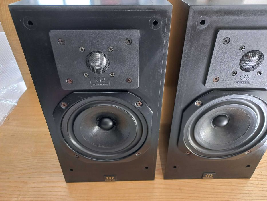 Colunas Monitor Audio - Monitor 9