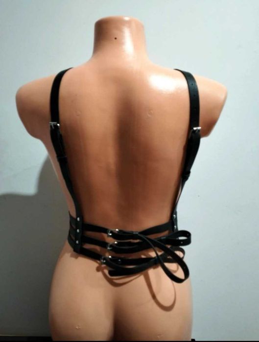 Harness na ciało