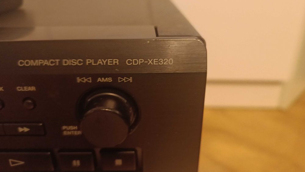Amplituner Sony STR-DE135 +  CD  SONY CDP-XE320 + PILOT