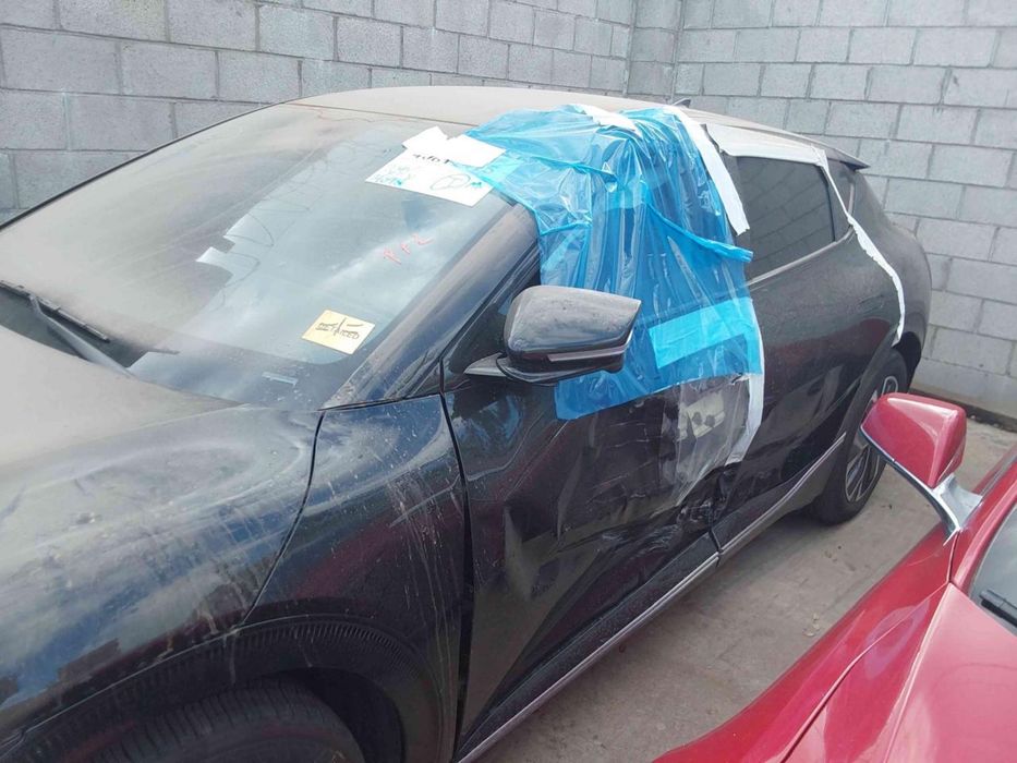 Поодам авто kia ev 6 awd 2022