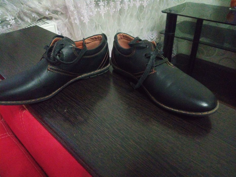 Продам туфлі шкіряні 39 розміра