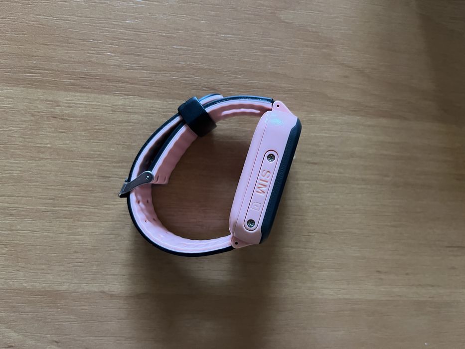 Дитячий смарт-годинник AmiGo GO003