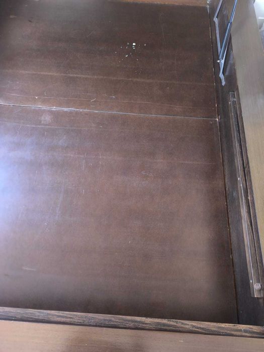 Cama de Casal com Arrumação (Estrado Elevatório)
