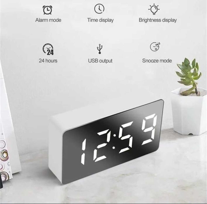 LED USB Alarm Clock with Date and Temperature. NEW64354257752578120